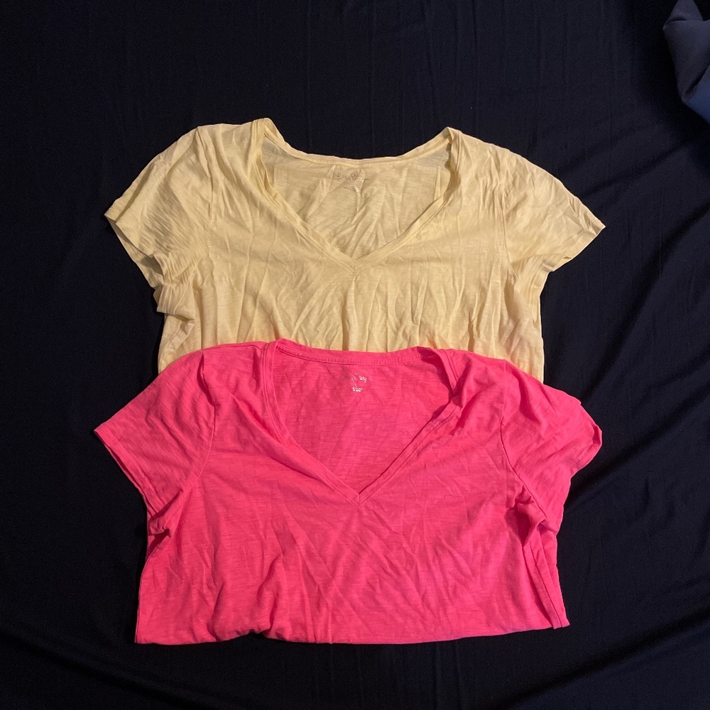 Lilly Pulitzer women's t-shirt size Large (2 pieces)